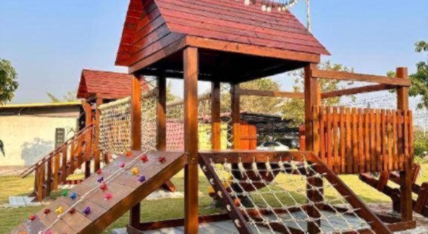 Boxotel Ban Nong Chik  Luaran gambar